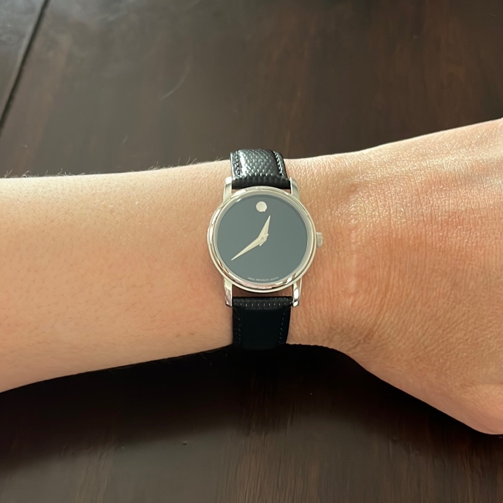 EUC Movado Museum classic